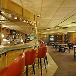 Ramadaby Wyndham Pittsburgh-New Stanton 
