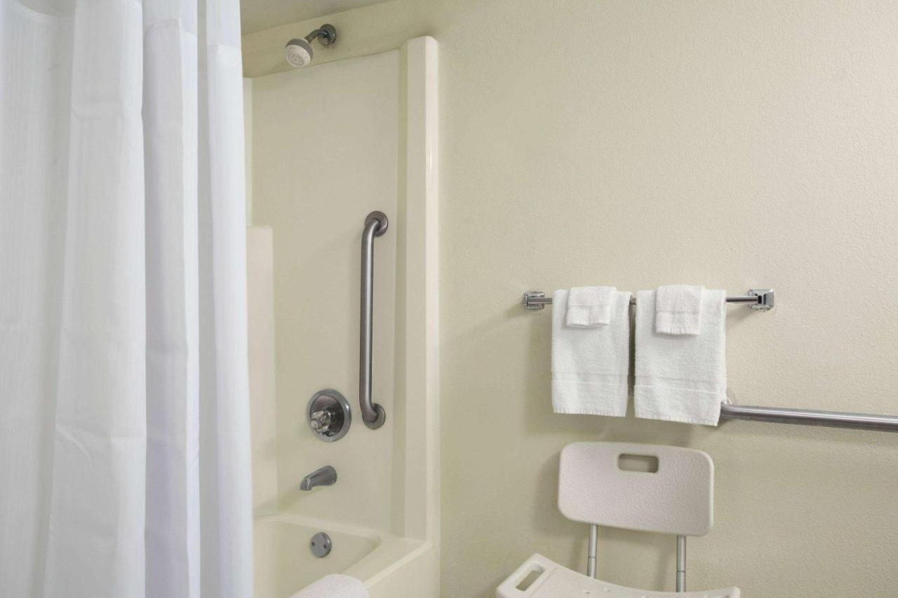 Ramadaby Wyndham Pittsburgh-new Stanton 3* New Stanton