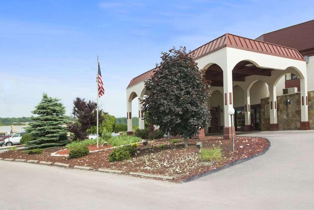 Ramadaby Wyndham Pittsburgh-new Stanton Hotel New Stanton