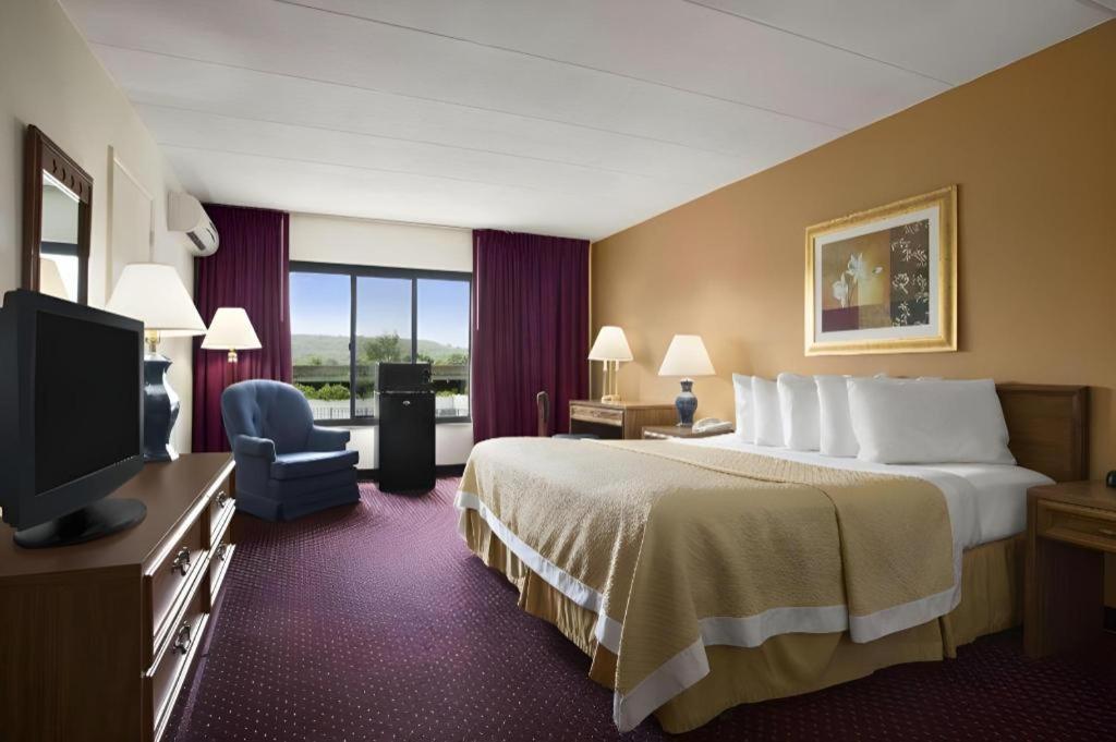 Hotel Ramadaby Wyndham Pittsburgh-new Stanton 3*