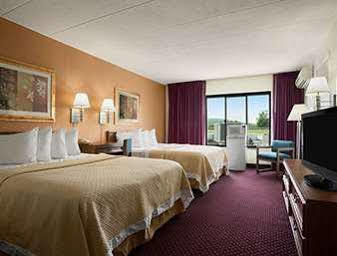 Hotel Ramadaby Wyndham Pittsburgh-new Stanton 3*